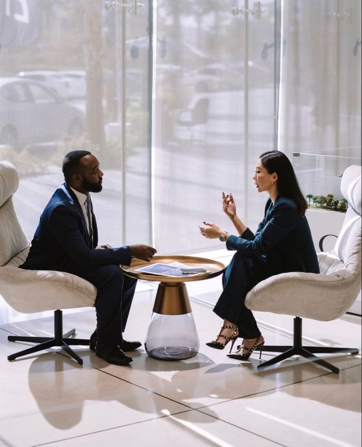 Person mit ruhigem Ausdruck